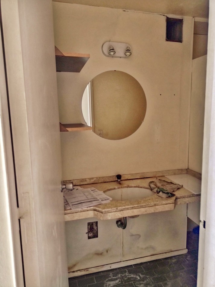 OFICINA EN VENTA CON BAÑO